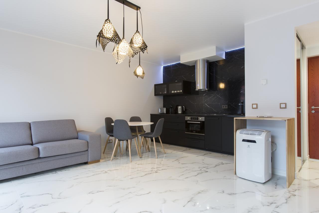 Rotermanni Cozy Apartment Tallinn Bagian luar foto